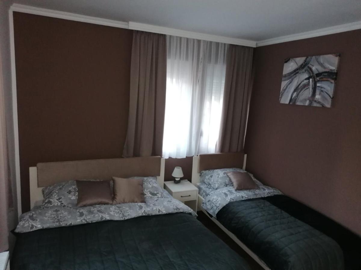 Rivera Club Panzió Raška Kültér fotó