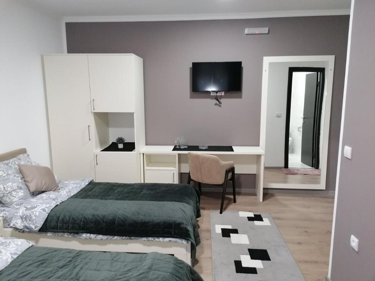 Rivera Club Panzió Raška Kültér fotó