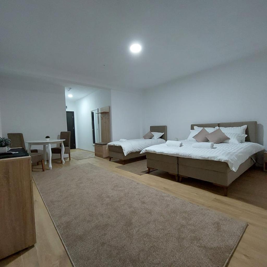 Rivera Club Panzió Raška Kültér fotó