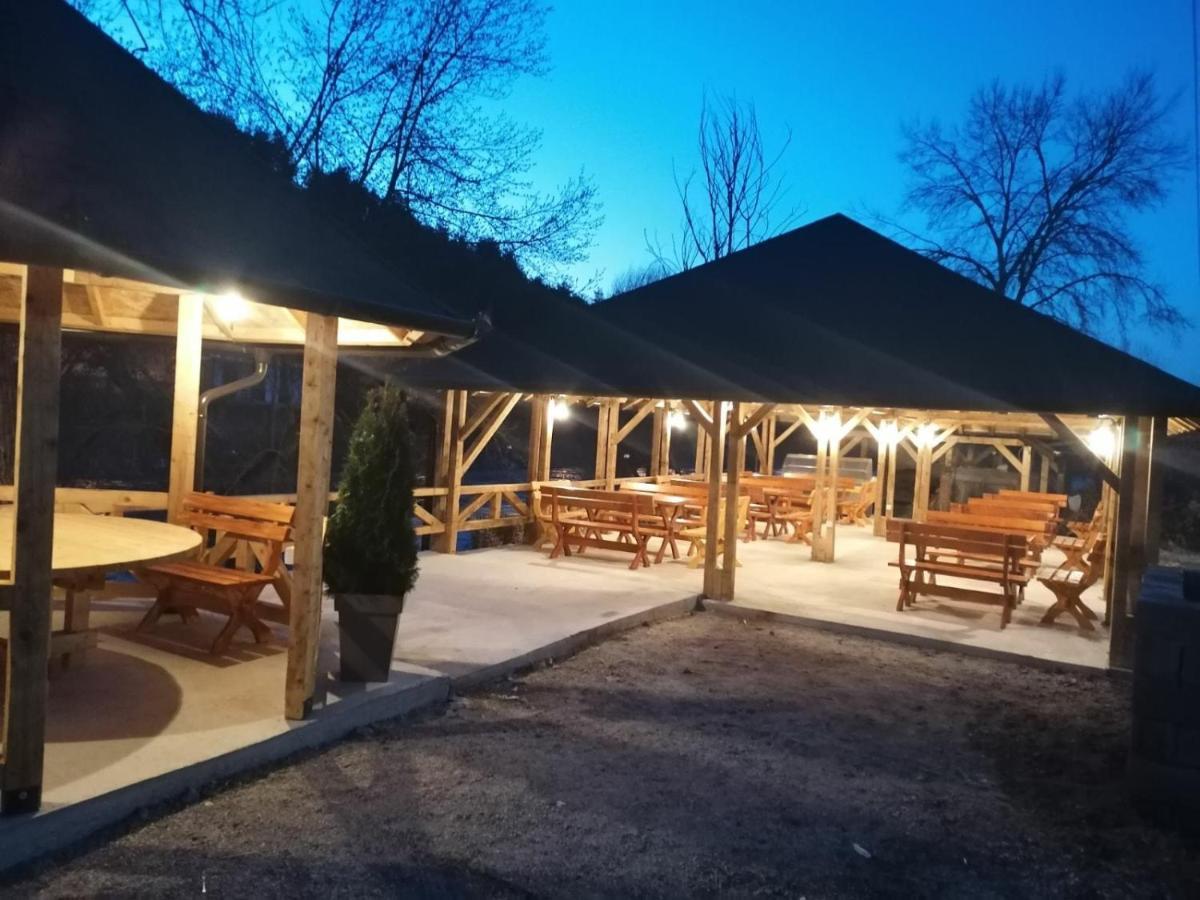 Rivera Club Panzió Raška Kültér fotó